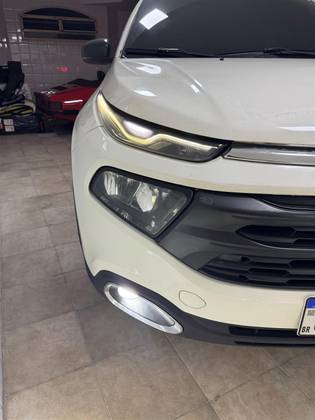 FIAT TORO 1.8 16V EVO FLEX FREEDOM AT6 FIAT TORO 1.8 16V EVO FLEX FREEDOM AT6